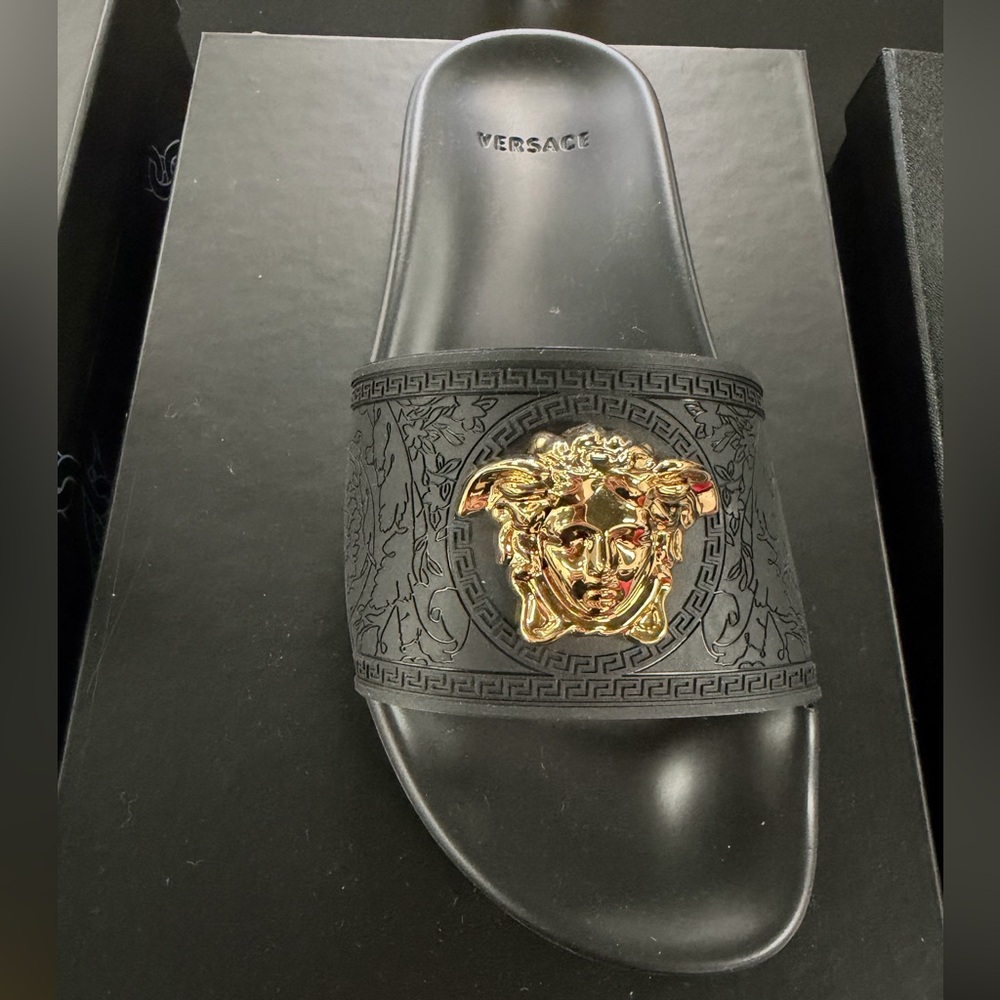 Women Versace Medusa Slide